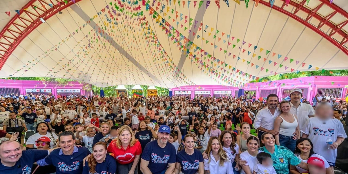 monterreyenfamilia; familia; difmty; mty; parqueespaña; adriandelagarza